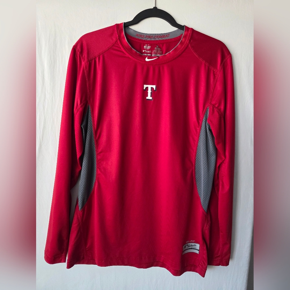 Nike Pro Combat Texas Rangers MLB Fitted Long Sleeve Red Medium Excellent - Picture 2 of 11